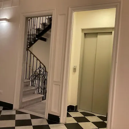 Palazzo Lomellini - Charming Flat In Historical Centre